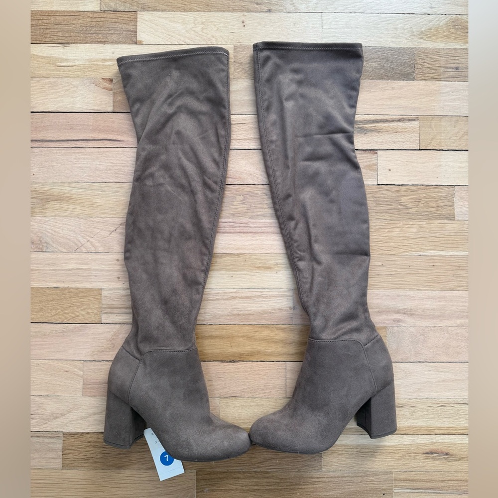 Taupe Faux Suede Boots Size 7 NWT